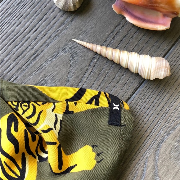 💛HURLEY💛 - Picture 6 of 8